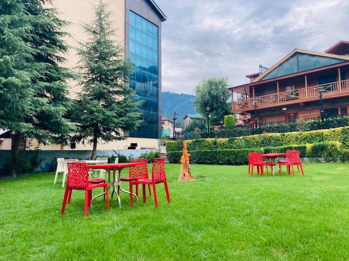 Snow Palm Resort, Manali ภายนอก รูปภาพ
